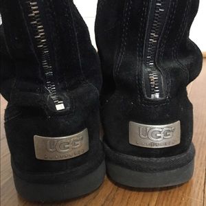 Ugg Knightsbridge black zipper boots. Size 7.